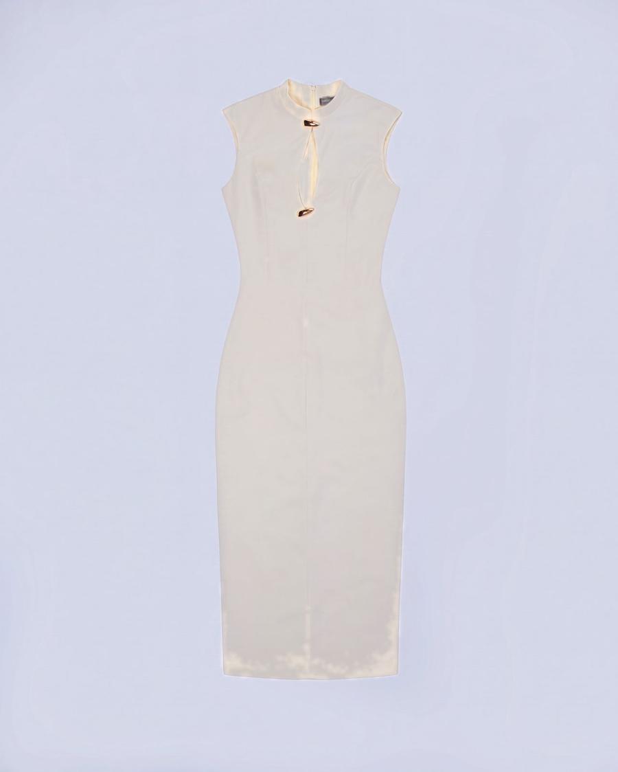 Robe longue col en goutte
